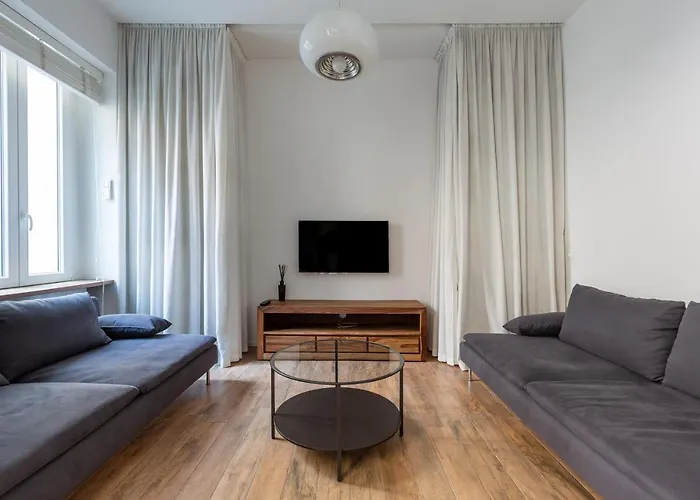 Easytopstay - Tricolore Modern And Cozy Apartament *