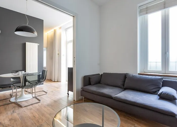 Easytopstay - Tricolore Modern And Cozy Mediolan